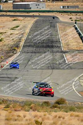 media/Oct-18-2025-Extreme Speed (Sat) [[d6d7e1fef1]]/Group 3 Purple/Session 3 (Turn 1)/